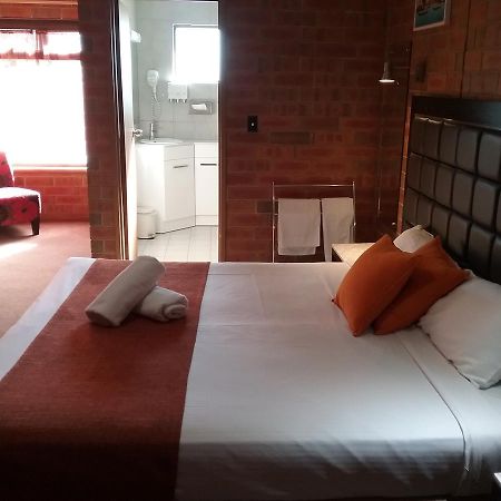 Pooraka Motor Inn Esterno foto